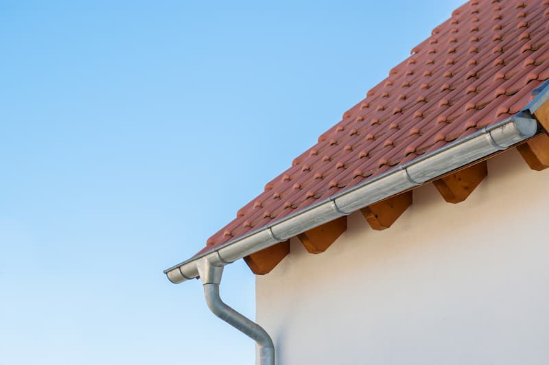 Soft Washing For Your Gutters & Rooftops